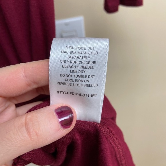 Wukogals Red Shift Dress - Picture 5 of 5